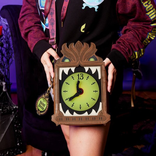 UMHÄNGETASCHE Haunted Mansion Standuhr – DISNEY LOUNGEFLY
