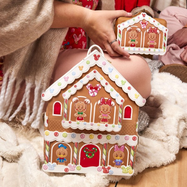 MINI-RUCKSACK Mickey and Friends Gingerbread House – DISNEY LOUNGEFLY