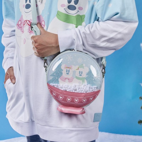 UMHÄNGETASCHE Mickey & Minnie Schneekugel – DISNEY LOUNGEFLY