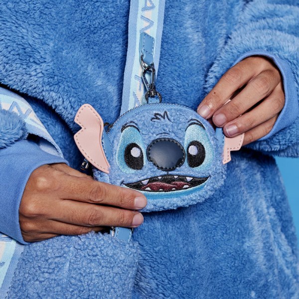 Einkaufstasche Stitch aus Plüsch-Sherpa mit Geldbörse – DISNEY LOUNGEFLY