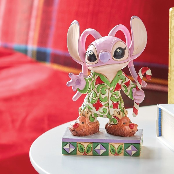 Engel im Weihnachtspyjama – Disney Traditions