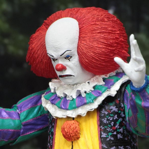 IT – ACTION FIGURE – ULTIMATE PENNYWISE (1990)