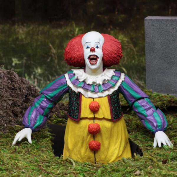 IT – ACTION FIGURE – ULTIMATE PENNYWISE (1990)