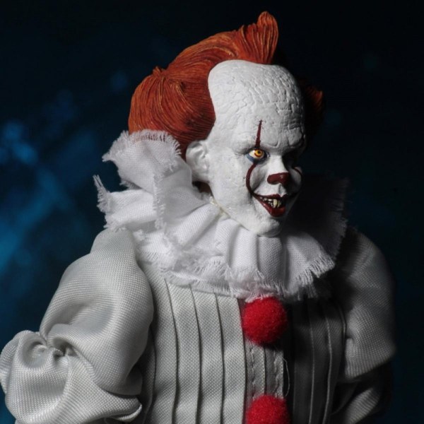 ES – BEKLEIDTE ACTION-FIGUR – PENNYWISE (2017)