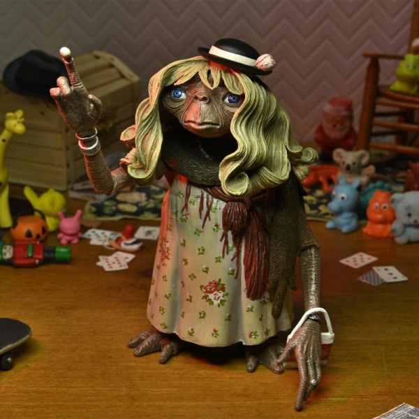 E.T. 40. JAHRESTAG – ACTIONFIGUR – ULTIMATE E.T. GEKLEIDET
