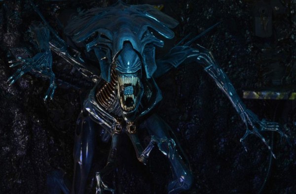 Aliens Figur Ultra Deluxe Alien Queen 38 cm