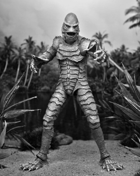 Universal Monsters Figur Ultimativer Schrecken vom Amazonas (B&W) 18 cm