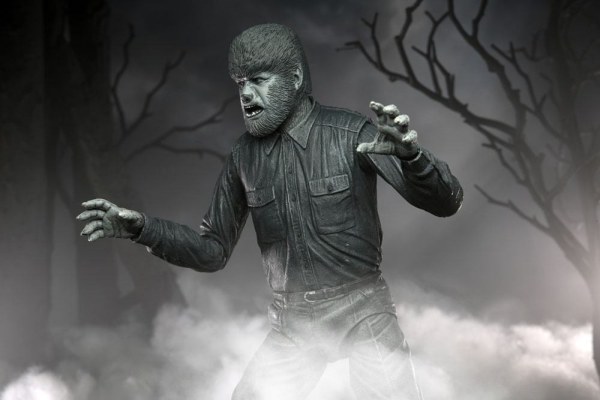 Universal Monsters Figur Ultimate The Wolf Man (Schwarz & Weiß) 18 cm