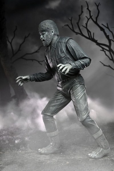 Universal Monsters Figur Ultimate The Wolf Man (Schwarz & Weiß) 18 cm