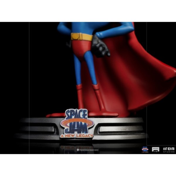 DAFFY DUCK SUPERMAN ART SCALE - SPACE JAM 2