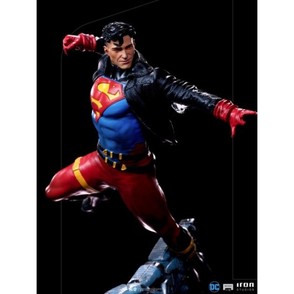 SUPERBOY ART SCALE - DC COMICS