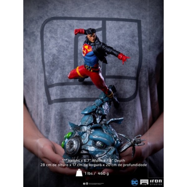 SUPERBOY ART SCALE - DC COMICS