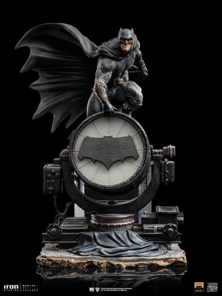Batman auf Batsignal Art Scale Deluxe - Gerechtigkeitsliga