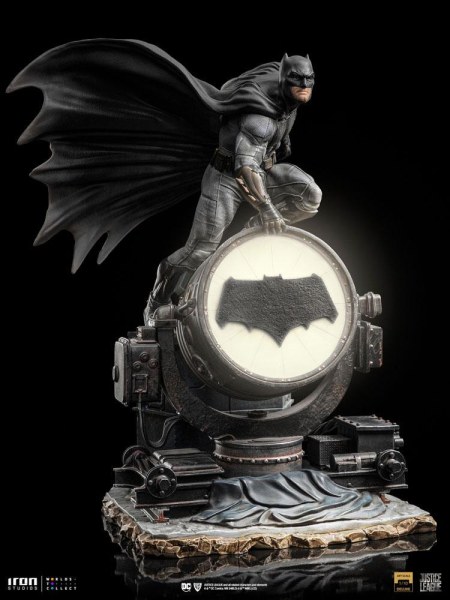 Batman auf Batsignal Art Scale Deluxe - Gerechtigkeitsliga