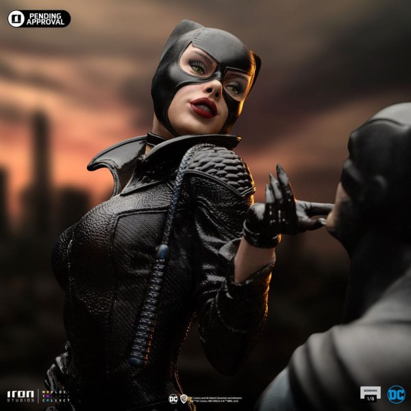 BATMAN & CATWOMAN ART SCALE - DC COMICS