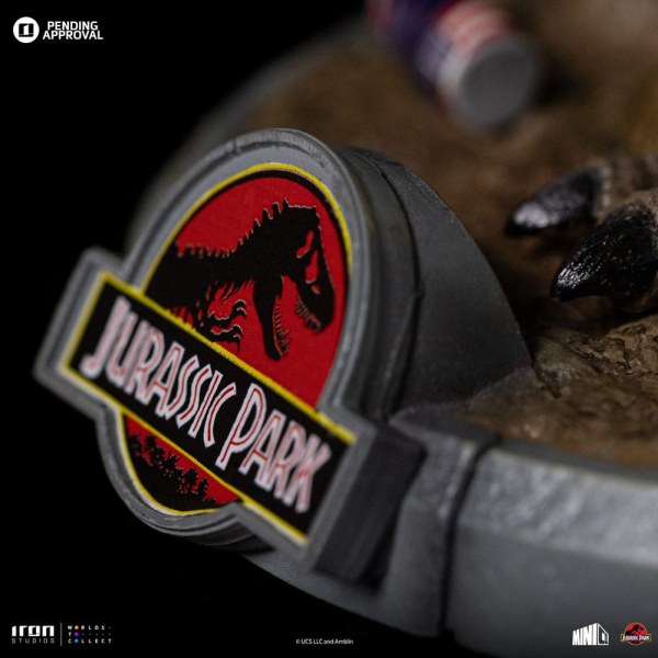 DILOPHOSAURUS ART SCALE - JURASSIC PARK