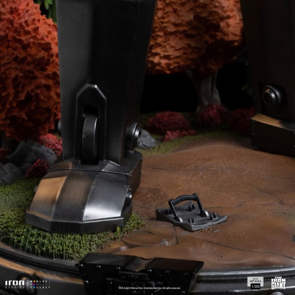 Iron Giant & Hogarth Hughes Demi Art Scale - Der Iron Giant