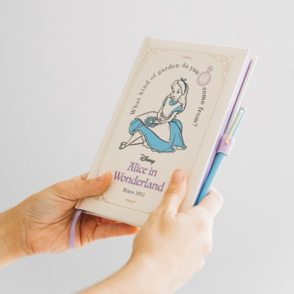 PREMIUM A5 NOTIZBUCH MIT STIFT – DISNEY ALICE IM WUNDERLAND