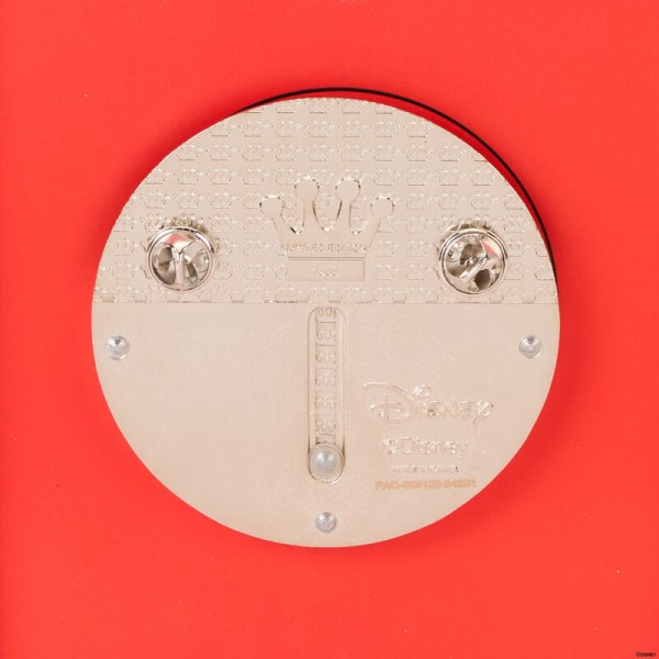 Anstecknadel „Baymax liebt San Fransokyo“ zum 10. Jubiläum – DISNEY LOUNGEFLY Baymax – Riesiges Robowabohu