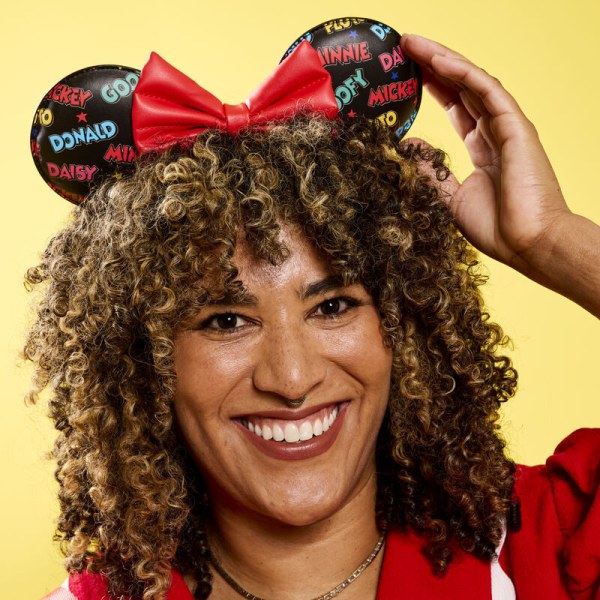 Mickey & Friends Mini-Rucksack mit Ohrenstirnband - DISNEY LOUNGEFLY