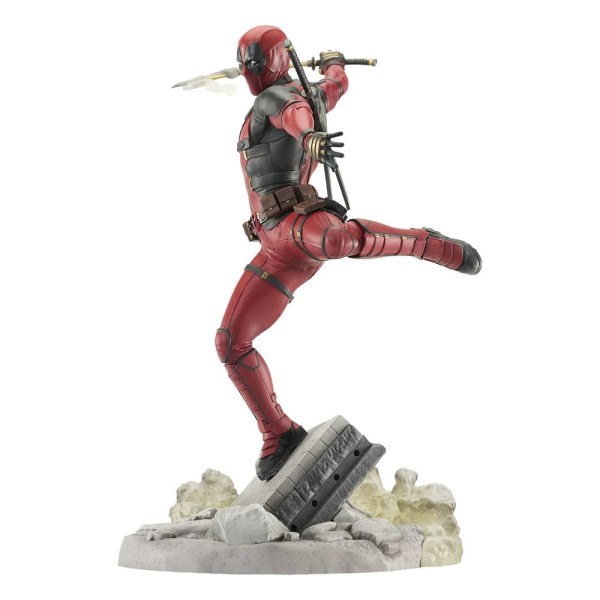 Deadpool & Wolverine Galerie Deadpool -Statuette 25 cm