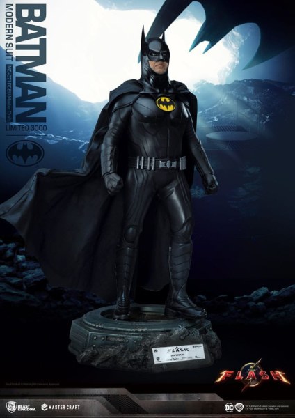 Batman-Statuette Master Craft Batman Modern Suit 42 cm
