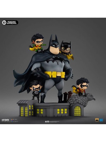 Batman-Figur Animierte Symbole PVC Batman-Familie 18 cm