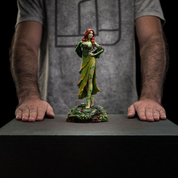 DC Comics -Statue 1/10 Art Scale Poison Ivy 22 cm