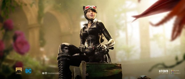 DC Comics -Statue 1/10 Art Scale Deluxe Catwoman (Gotham City Sirens) 21 cm