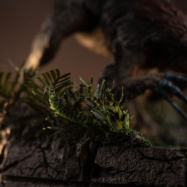 Jurassic World: Dominion-Statuette 1/20 Demi Art Scale Therizinosaurus 29 cm