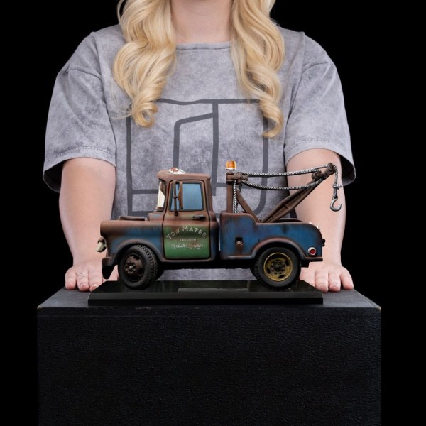 Autos-Statuette 1/10 Art Scale Tow Mater 17 cm