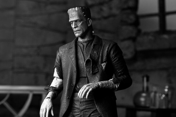 Universal Monsters Figur Ultimate Frankensteins Monster (Braut von Frankenstein) (Schwarzweiß) 18 cm