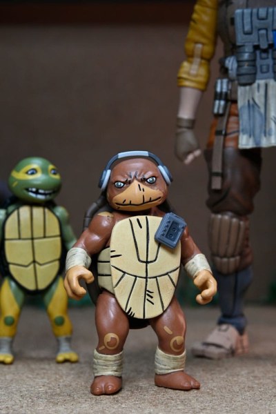 Ninja Turtles (The Last Ronin The Lost Years) Figur Synja Grammy April mit Baby Yi & Moja 18 cm