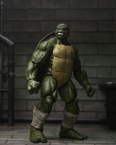 Ninja Turtles (Der letzte Ronin) Kampfgeschädigte Ronin-Figur 18 cm