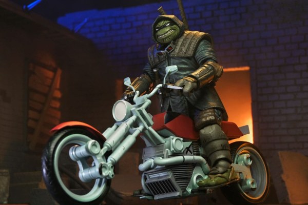 Ninja Turtles (The Last Ronin The Lost Years) Figur Casey Marie mit Last Ronin Motorrad 18 cm