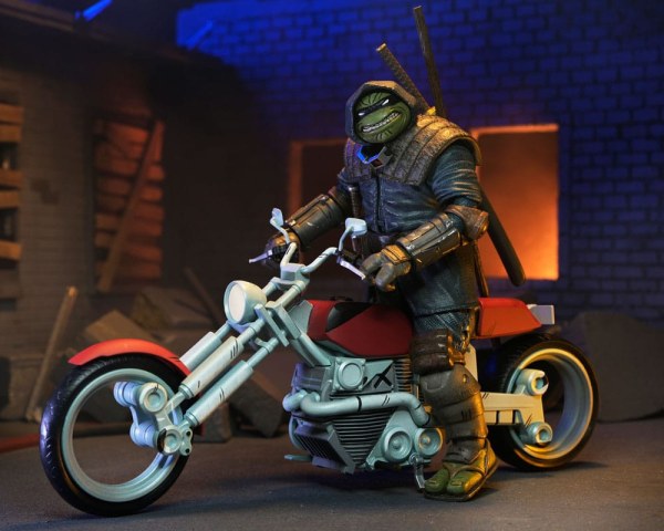 Ninja Turtles (The Last Ronin The Lost Years) Figur Casey Marie mit Last Ronin Motorrad 18 cm