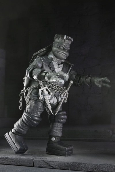 Universal Monsters x Teenage Mutant Ninja Turtles Pack 4 Turtles Schwarz-Weiß-Figuren 18 cm