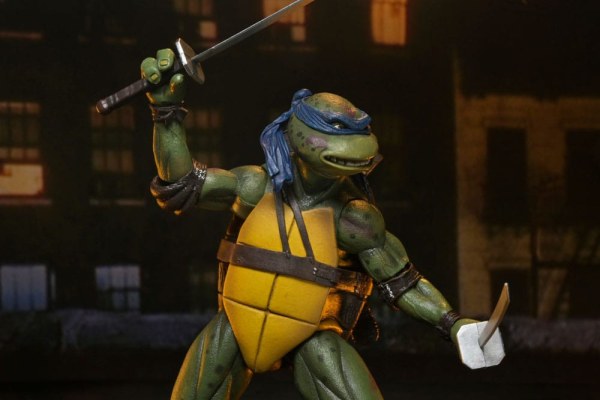 Ninja Turtles (Film 1990) Roof Top Battle Shredder vs Leo Figur 18 cm
