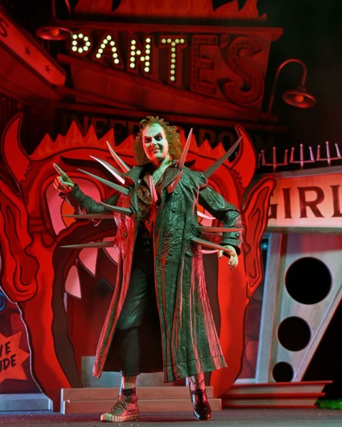 Beetlejuice (1988) diorama Trenchcoat mit Spikes Inferno Room Deluxe Set