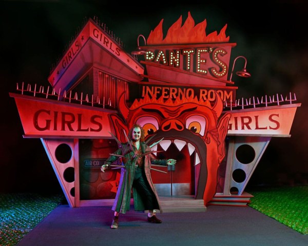 Beetlejuice (1988) diorama Trenchcoat mit Spikes Inferno Room Deluxe Set