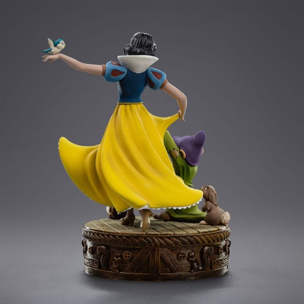 Schneewittchen und die sieben Zwerge Statuette 1/10 Art Scale Schneewittchen und Doofy 21 cm