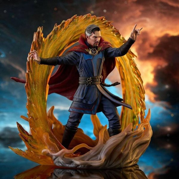 Marvel Comic Gallery Doctor Strange Figur 25cm