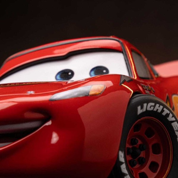 Cars-Statuette 1/10 Art Scale Lightning McQueen 11 cm