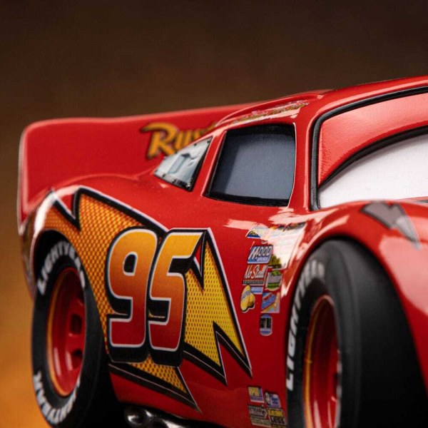 Cars-Statuette 1/10 Art Scale Lightning McQueen 11 cm