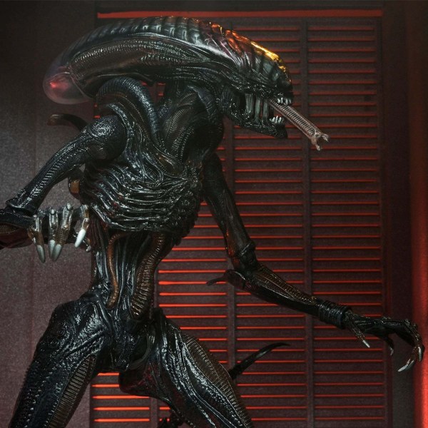 ALIEN: ROMULUS – 18 CM ACTIONFIGUR – ULTIMATE SCORCHED XENOMORPH