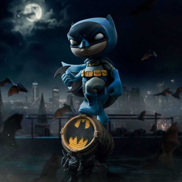 Batman-Figur Mini Co. PVC Batman auf Bat-Signal (Blaue Variante) 15 cm