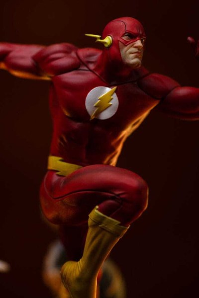 DC Comics Statuette 1/10 Art Scale Flash 25 cm
