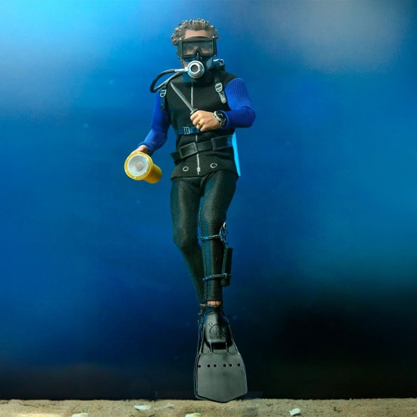 DER WEIßE HAI – 20 CM BEKLEIDETE ACTIONFIGUR – HOOPER (HAIKÄFIG)
