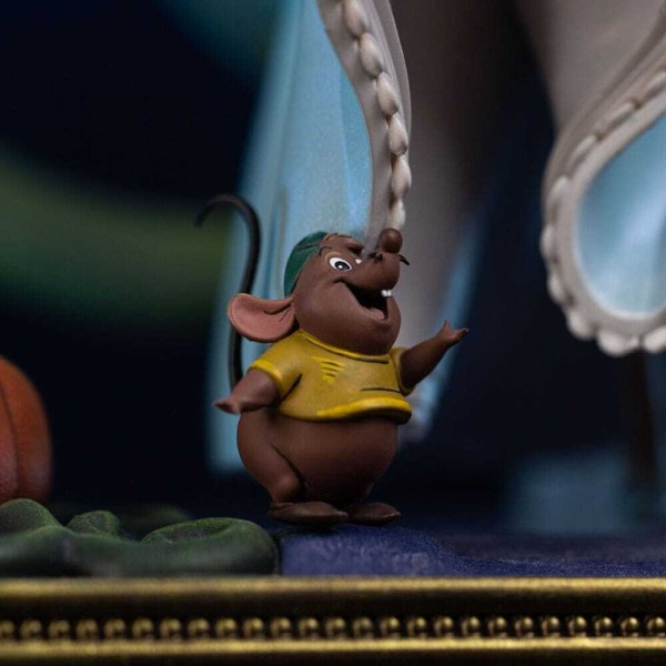 Disney Classics Statuette 1/10 Art Scale Deluxe Aschenputtel 30 cm