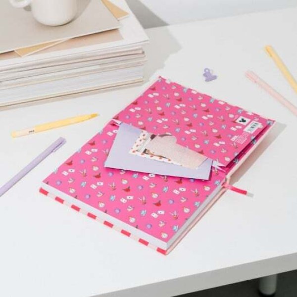 PREMIUM A5 NOTIZBUCH MIT PLÜSCHEINBAND, GINNERKATZE – DISNEY ALICE IM WUNDERLAND